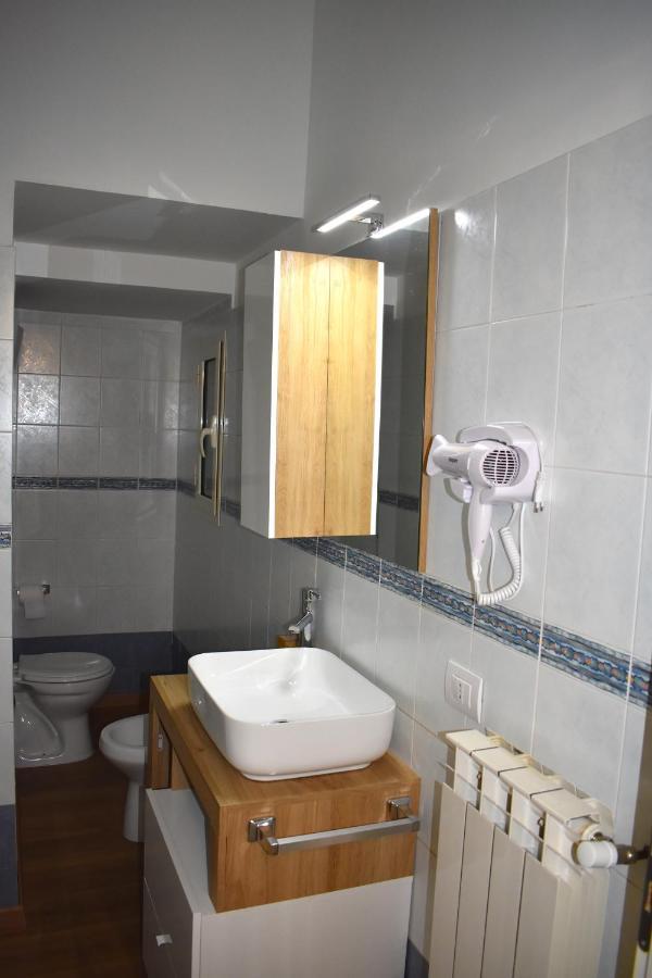 Casa Vacanze Oikia - Room Orchidea Неаполь Екстер'єр фото